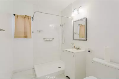 826 E Lomita Avenue, Glendale, CA 91205 - Photo 24