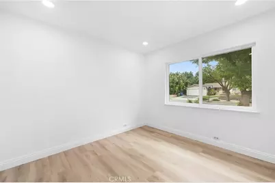11555 Collett, Granada Hills, CA 91344 - Photo 20