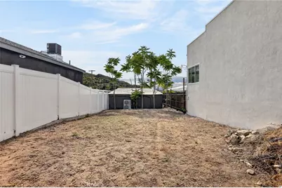 9939 Commerce Avenue, Tujunga, CA 91042 - Photo 26