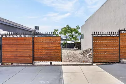 9939 Commerce Avenue, Tujunga, CA 91042 - Photo 24