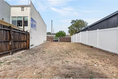 9939 Commerce Avenue, Tujunga, CA 91042 - Photo 28