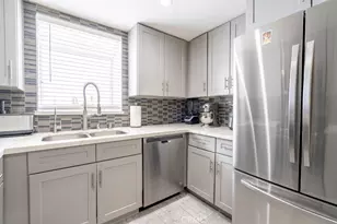 26971 Flo, Canyon Country, CA 91351 - Photo 6