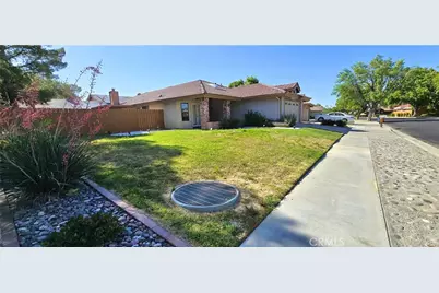 1101 N Heritage Drive, Ridgecrest, CA 93555 - Photo 2
