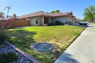1101 N Heritage Dr, Ridgecrest, CA 93555 - Photo 2
