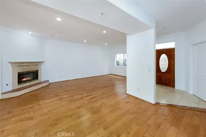 455 W Wilson #2, Glendale, CA 91203 - Photo 4