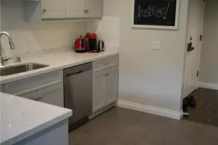 321 E Stocker St, Glendale, CA 91207 - Photo 2