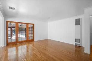 5806 Noble, Sherman Oaks, CA 91411 - Photo 4