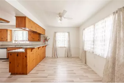 15439 Hart Street, Van Nuys, CA 91406 - Photo 16
