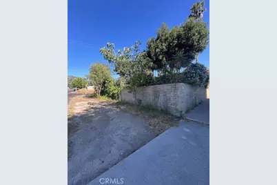 8228 Wentworth Street, Sunland, CA 91040 - Photo 4
