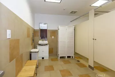525 N Brand Boulevard, Glendale, CA 91203 - Photo 18
