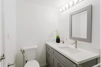 435 E Valencia #105, Burbank, CA 91501 - Photo 20