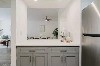 435 E Valencia #105, Burbank, CA 91501 - Photo 16