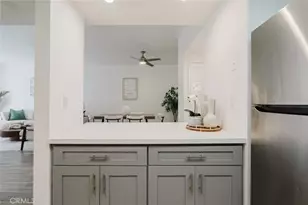 435 E Valencia, Burbank, CA 91501 - Photo 16