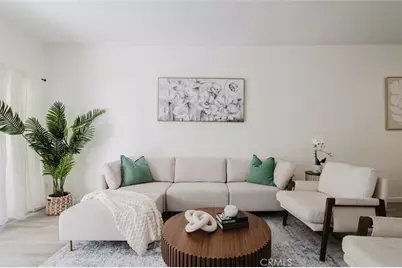 435 E Valencia #105, Burbank, CA 91501 - Photo 4