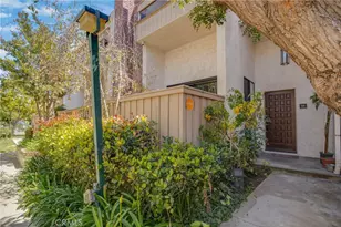 17150 Burbank, Encino, CA 91316 - Photo 2