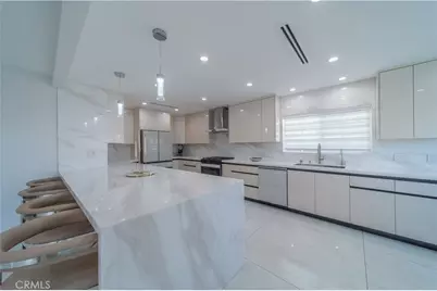 902 E Walnut Avenue, Burbank, CA 91501 - Photo 6