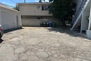 14736 Gilmore, Van Nuys, CA 91411 - Photo 24