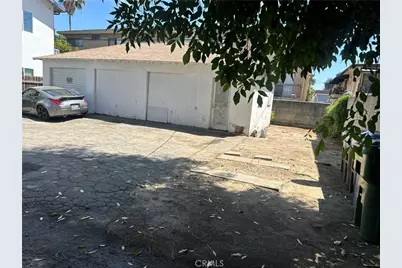14736 Gilmore, Van Nuys, CA 91411 - Photo 22
