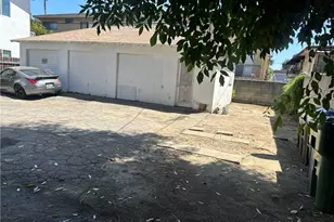 14736 Gilmore, Van Nuys, CA 91411 - Photo 22