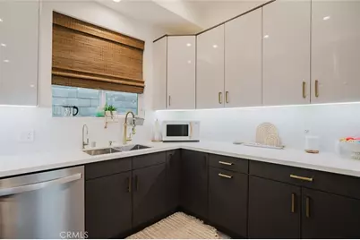 10247 Floralita Avenue, Sunland, CA 91040 - Photo 16