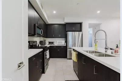 14104 W Monroe Place, Van Nuys, CA 91405 - Photo 26