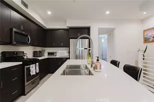 14104 W Monroe Pl, Van Nuys, CA 91405 - Photo 28