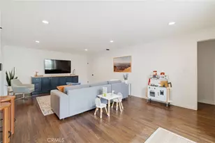5423 Columbus Ave, Sherman Oaks, CA 91411 - Photo 12