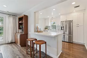5423 Columbus Ave, Sherman Oaks, CA 91411 - Photo 2