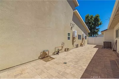 10024 Norwich Avenue, Mission Hills (San Fernando), CA 91345 - Photo 18