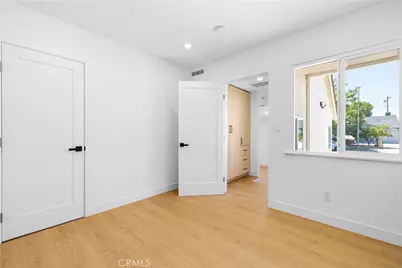 10024 Norwich Avenue, Mission Hills (San Fernando), CA 91345 - Photo 44