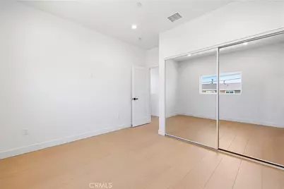 10024 Norwich Avenue, Mission Hills (San Fernando), CA 91345 - Photo 36