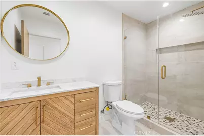 10024 Norwich Avenue, Mission Hills (San Fernando), CA 91345 - Photo 14