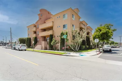 1515 Grismer Avenue #302, Burbank, CA 91504 - Photo 2
