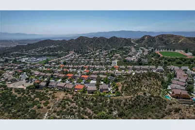 30631 Beryl, Castaic, CA 91384 - Photo 4