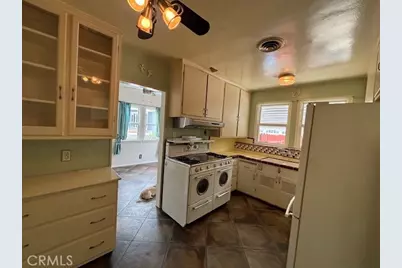 5620 Murietta Avenue, Van Nuys, CA 91401 - Photo 14