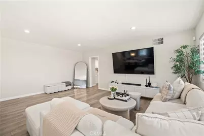 5354 Lindley #310, Encino, CA 91316 - Photo 10