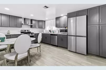 8801 Cedros Avenue #7, Panorama City, CA 91402 - Photo 2