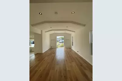 1713 W Alameda Avenue, Burbank, CA 91506 - Photo 2