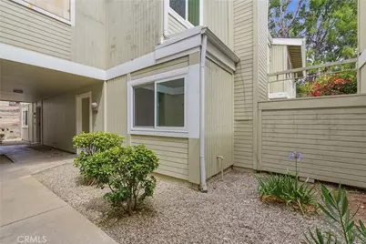 22137 Burbank #3, Woodland Hills, CA 91367 - Photo 12