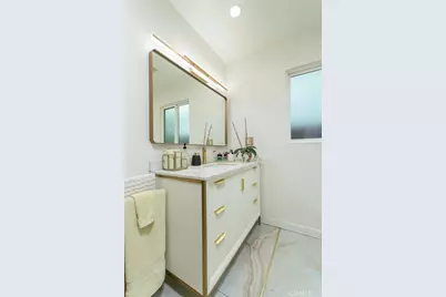 16964 Knapp Street, Northridge, CA 91343 - Photo 32