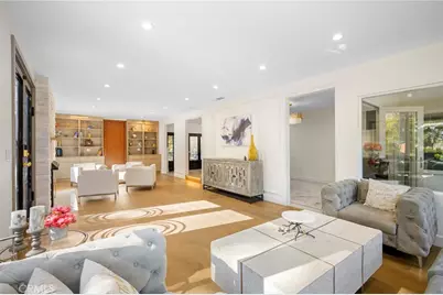 2065 E Altadena, Altadena, CA 91001 - Photo 12