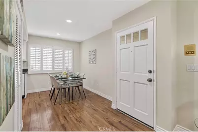305 E Valencia #J, Burbank, CA 91502 - Photo 20