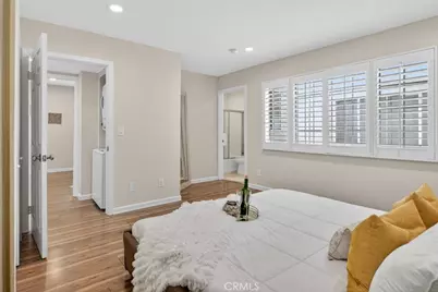 305 E Valencia #J, Burbank, CA 91502 - Photo 42