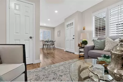 305 E Valencia #J, Burbank, CA 91502 - Photo 22