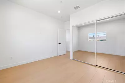 10024 Norwich Avenue, Mission Hills (San Fernando), CA 91345 - Photo 36
