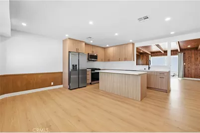 10024 Norwich Avenue, Mission Hills (San Fernando), CA 91345 - Photo 8