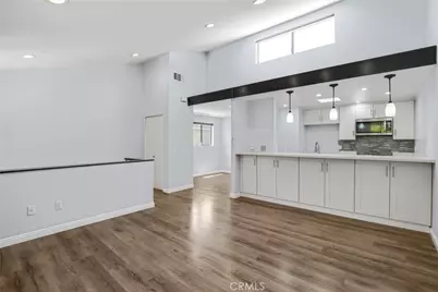 11107 Arminta St Unit 22, Los Angeles, CA 91352 - Photo 10