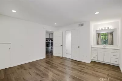 11107 Arminta St Unit 22, Los Angeles, CA 91352 - Photo 22