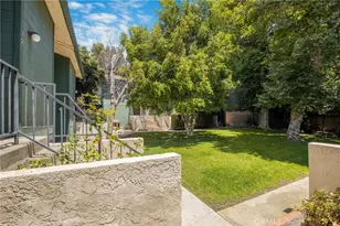 11107 Arminta St Unit 22, Los Angeles, CA 91352 - Photo 6