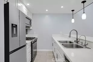 11107 Arminta St Unit 22, Los Angeles, CA 91352 - Photo 12